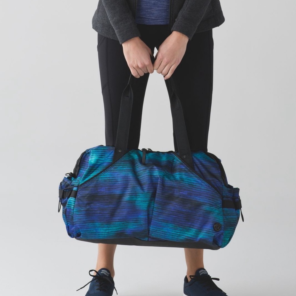 Lululemon Extra Mile Duffel in Windy Wash Multicolor/Black